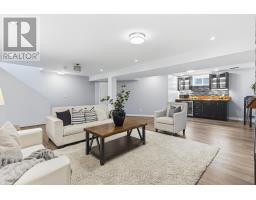 93 MCTAGGART COURT - 37