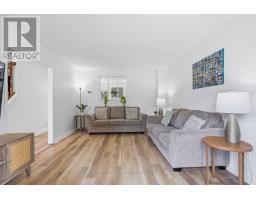 33 ASHLEY CRESCENT - 16