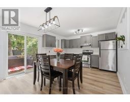 33 ASHLEY CRESCENT - 17