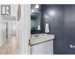 33 ASHLEY CRESCENT - 23