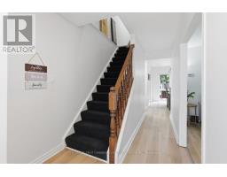 33 ASHLEY CRESCENT - 24