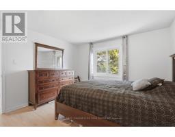 33 ASHLEY CRESCENT - 26