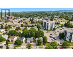 33 ASHLEY CRESCENT - 3