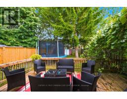 33 ASHLEY CRESCENT - 36