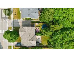 33 ASHLEY CRESCENT - 5