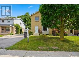 33 ASHLEY CRESCENT - 6