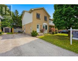 33 ASHLEY CRESCENT - 7