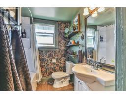 626 EMERY STREET E - 34