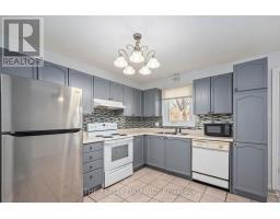 60 - 151 MARTINET AVENUE - 7