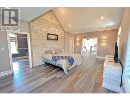 6 WOODLAND ROAD - 22