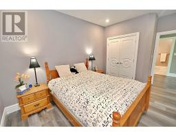 6 WOODLAND ROAD - 30