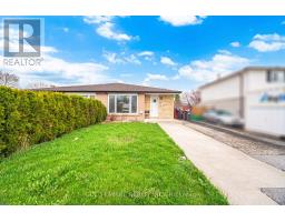 42 FLAMINGO CRESCENT - 2