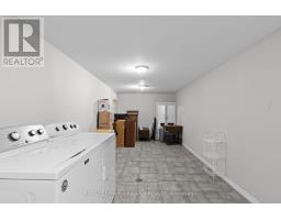 29 LADORE DRIVE - 32