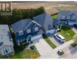 62 ABBOTT STREET - 3