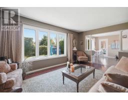 72 ROBINSON LANE - 15