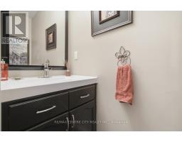 72 ROBINSON LANE - 21