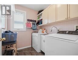 72 ROBINSON LANE - 22