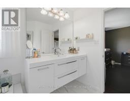 72 ROBINSON LANE - 27