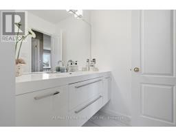 72 ROBINSON LANE - 35