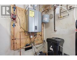 2 RUSKIN COURT - 32