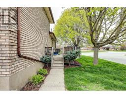 456 WELLINGTON STREET - 9