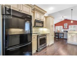 10 - 1144 CORONATION DRIVE - 10