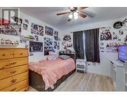 3 MEADOWVALE DRIVE - 13