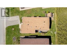 12 REDFORD DRIVE - 31