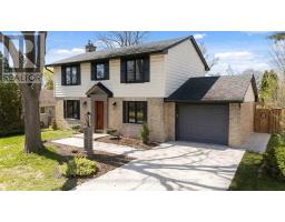 54 LLOYD MANOR CRESCENT - 1