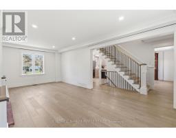 54 LLOYD MANOR CRESCENT - 10
