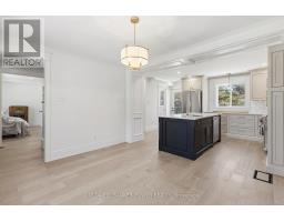 54 LLOYD MANOR CRESCENT - 16