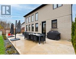 2347 YELLOWBIRCH COURT - 41