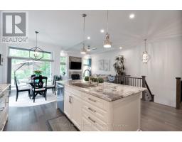 2426 RED THORNE AVENUE - 18