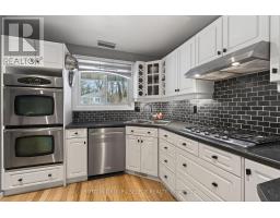 45 UPPER AVENUE - 8