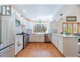10441 PINETREE DRIVE - 18