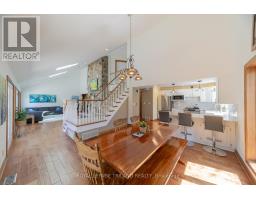 10441 PINETREE DRIVE - 21
