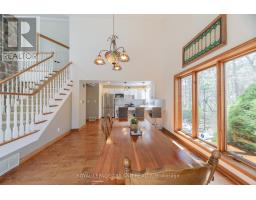 10441 PINETREE DRIVE - 32