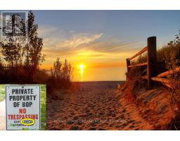 10441 PINETREE DRIVE - 49