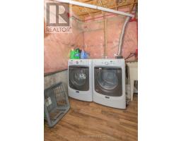66 - 9 AILSA PLACE - 31