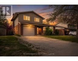 42 MILFORD CRESCENT - 1