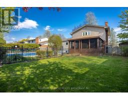 42 MILFORD CRESCENT - 36