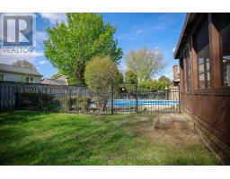 42 MILFORD CRESCENT - 37