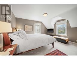997 MAITLAND STREET - 23