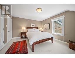 997 MAITLAND STREET - 25