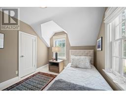 997 MAITLAND STREET - 29