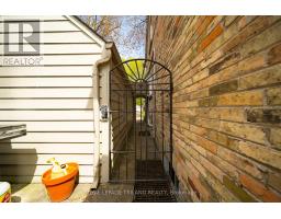997 MAITLAND STREET - 37