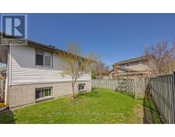 22 STONEYCREEK CRESCENT - 38