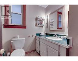 781 DUFFERIN AVENUE - 15