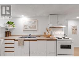 176 BUTTERCUP COURT - 30