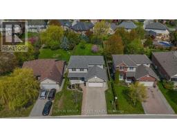 176 BUTTERCUP COURT - 40